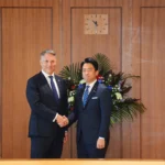 日本首相高市早苗首次视察能登半岛灾区 检视灾后重建工作