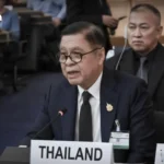 年度最高潮汐袭击泰国暖武里府 帕空纳姆及帕萨穆特切迪地区遭遇严重水淹