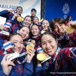 第33届东南亚运动会闭幕 泰国移交旗帜予马来西亚