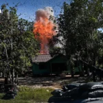 美国在国际水域拦截载有委内瑞拉原油的油轮