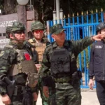 金价突破每盎司4900美元；高盛预计年底可达5400美元