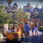 缅甸中央银行严令禁止损毁纸币行为