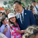 清迈夜市点亮塔佩与三康弯步行街