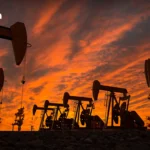 伊朗媒体展示地下导弹基地武器库