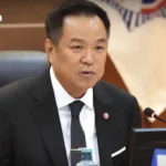 泰国证交所因SET指数暴跌8.01%触发熔断机制