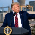 伊朗向以色列核设施邻近城市发射导弹致逾百人受伤 防空系统未能全数拦截