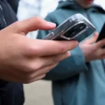 AI数据中心热潮引发全球对电力与水资源分配的争议