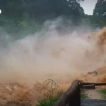 泰王与素提达王后主持翡翠佛换季仪式