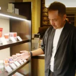 日本主题乐园展出机器企鹅 混养于真企鹅中引关注