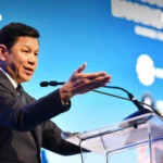 格奥尔基耶娃把泰国国王智慧带到华盛顿 埃克尼提呼吁团结